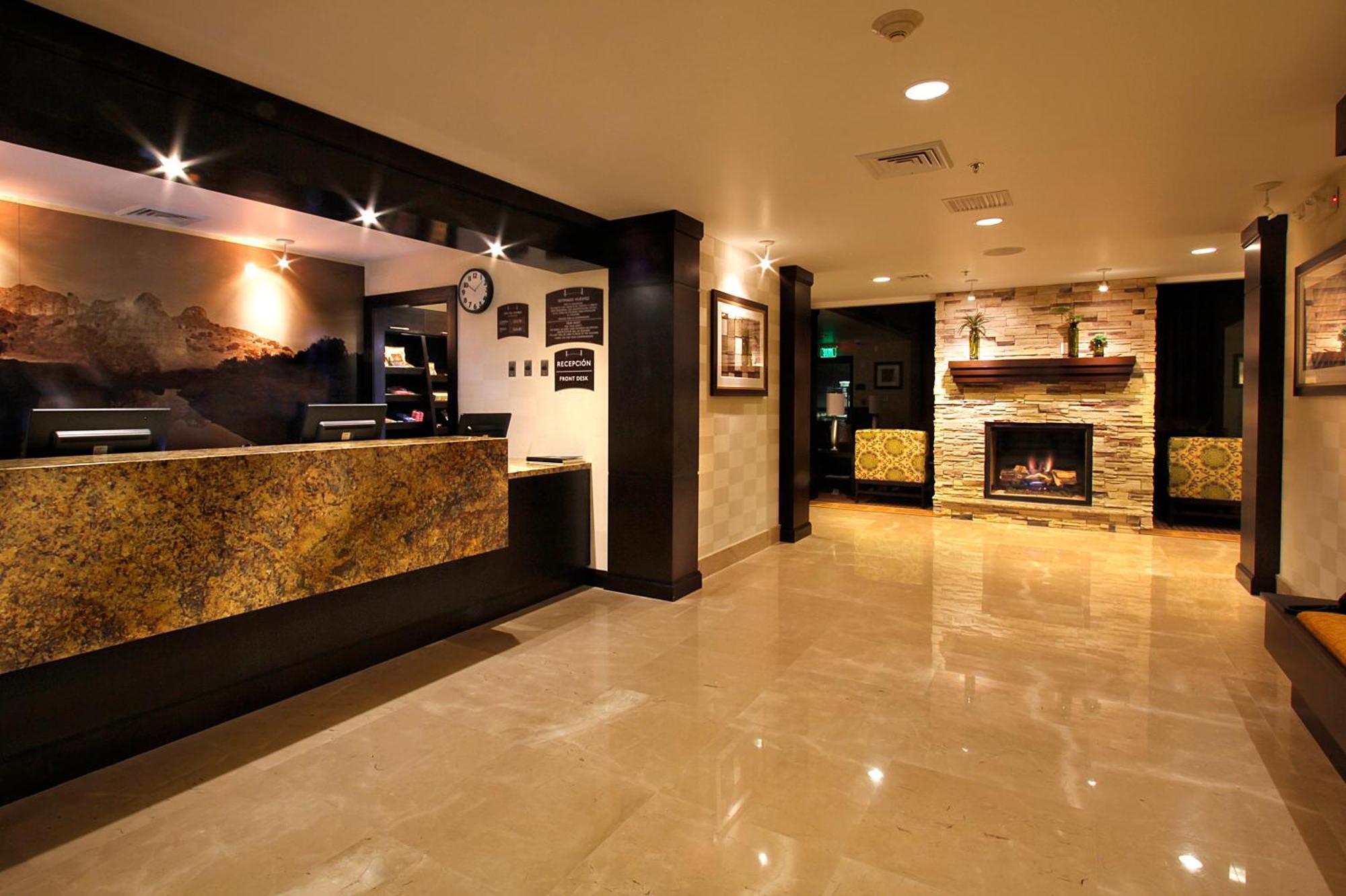 Staybridge Suites Chihuahua By Ihg Exterior foto